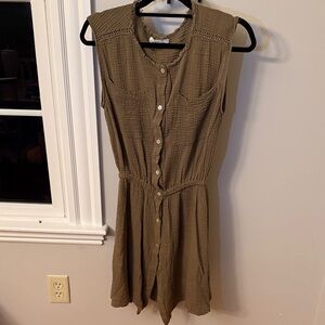 Red Haute Sleeveless Button-Down Dress in Khaki